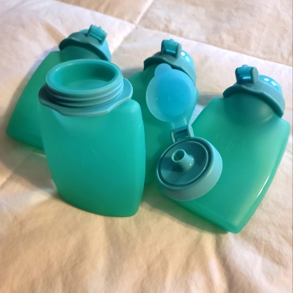 Pampered Chef; Reusable Food Pouches set of 4